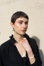 Load image into Gallery viewer, MOTHER SHELL Silver Bracelet