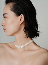 Load image into Gallery viewer, 炽火 Flamme Dansante Filigree Choker With Fresh Water Pearl