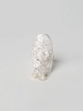 Load image into Gallery viewer, 穗SUI- Knitting silver rings with fish and bloom shaped hangings
