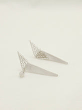 Load image into Gallery viewer, 炽火 Flamme Dansante Filigree Wings Earrings