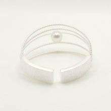 Load image into Gallery viewer, ⼤地LE CONTINENT KNITTED BRACELET WITH FRESH WATER PEARL
