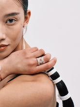 Load image into Gallery viewer, DISTANT HANDS Double Hoop Filigree Ring