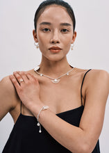 Load image into Gallery viewer, DISTANT HANDS Mini Horsehair Flower Ring