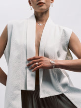 Load image into Gallery viewer, DISTANT HANDS Horsehair Flower Hoop Earrings