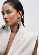Load image into Gallery viewer, DISTANT HANDS Double Hoop Horsehair Necklace