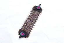 Load image into Gallery viewer, 绣XIU- Folded Silk Appliqué & Knots Bracelet