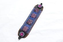 Load image into Gallery viewer, 绣XIU- Folded Silk Appliqué & Knots Bracelet