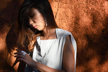 Load image into Gallery viewer, 穗SUI- Knitting silver rings with fish and bloom shaped hangings