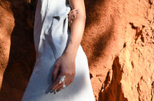 Load image into Gallery viewer, 穗SUI- Knitting silver rings with fish and bloom shaped hangings