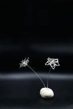 Load image into Gallery viewer, 冠GUAN - Spiral flower shaped earrings